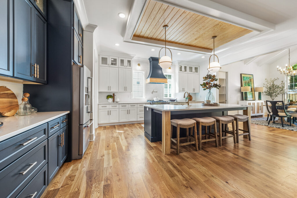 Flooring trends of light white oak wood flooring